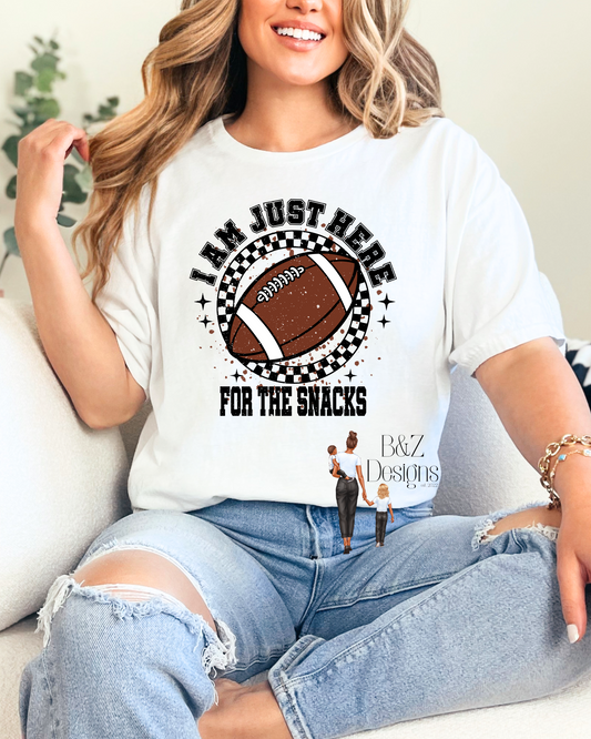 SUPERBOWL I’m Just Here For The Snacks Tee/Crew